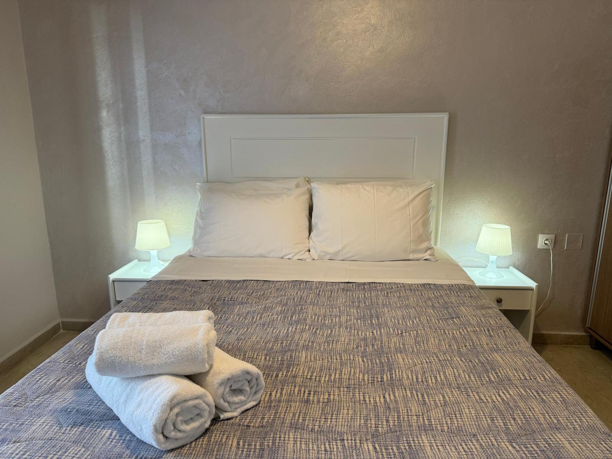 Elizabeth Aparthotel Roda  Exteriör bild